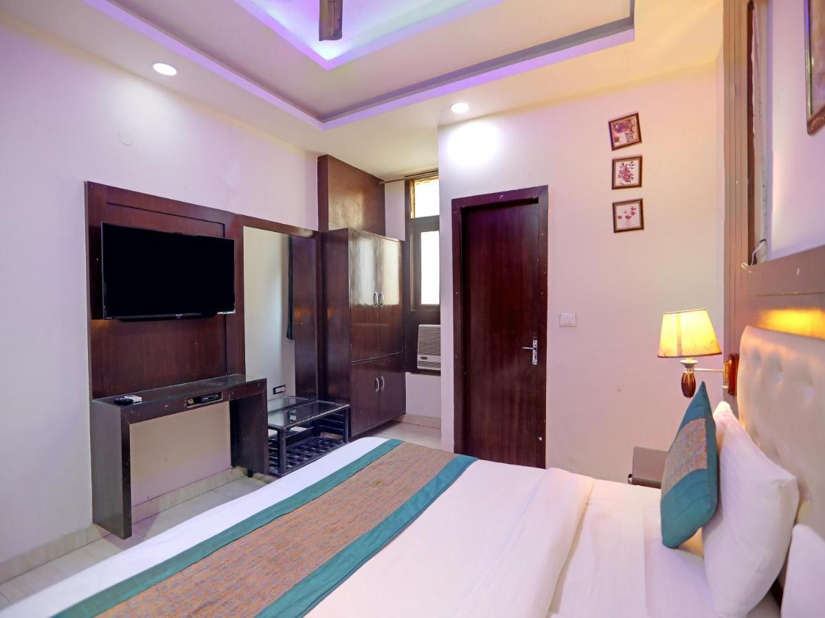 Hotel Tashkent Palace - Near New Delhi Railway Station Εξωτερικό φωτογραφία