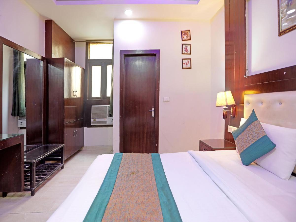 Hotel Tashkent Palace - Near New Delhi Railway Station Εξωτερικό φωτογραφία