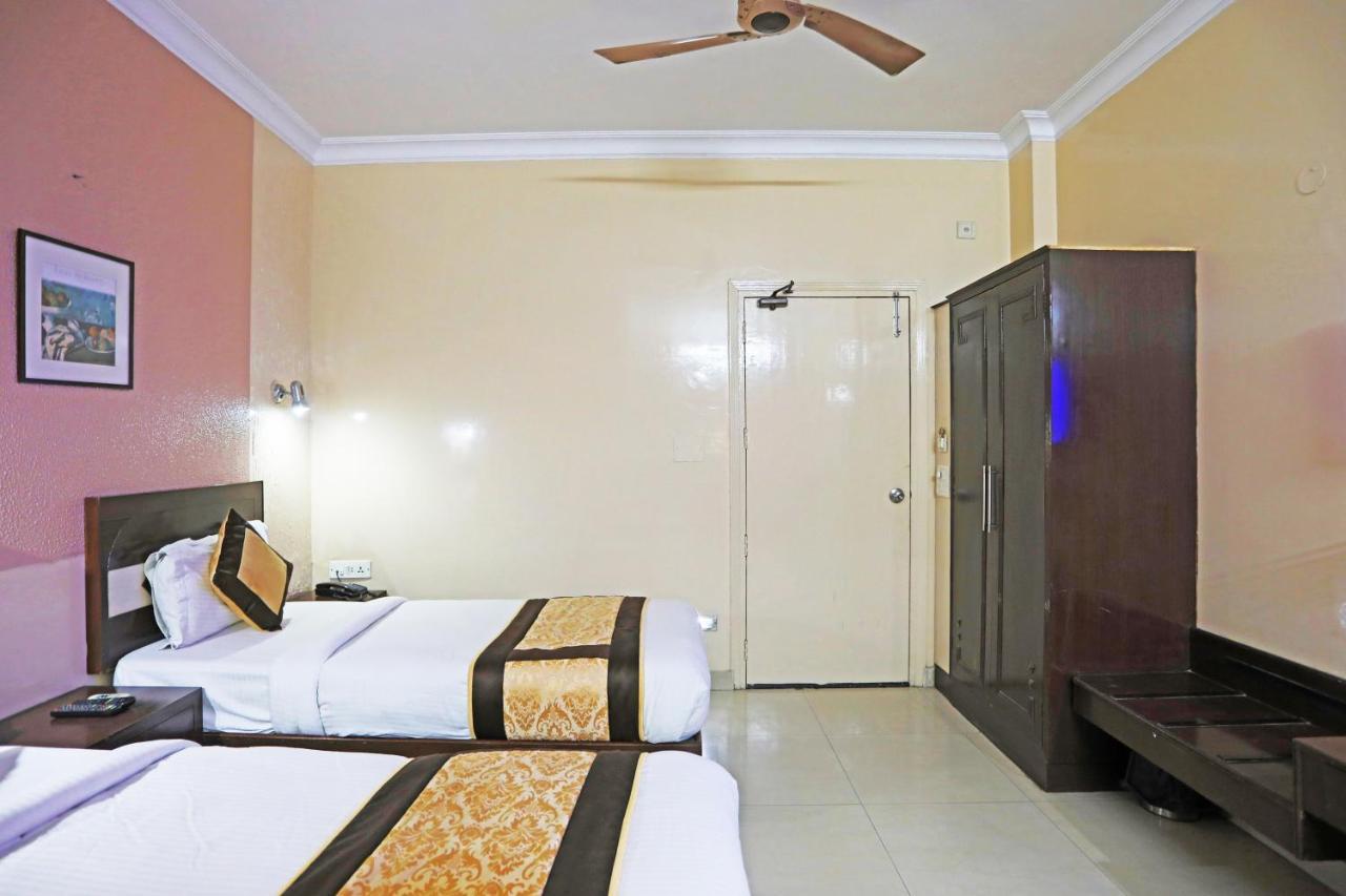 Hotel Tashkent Palace - Near New Delhi Railway Station Εξωτερικό φωτογραφία