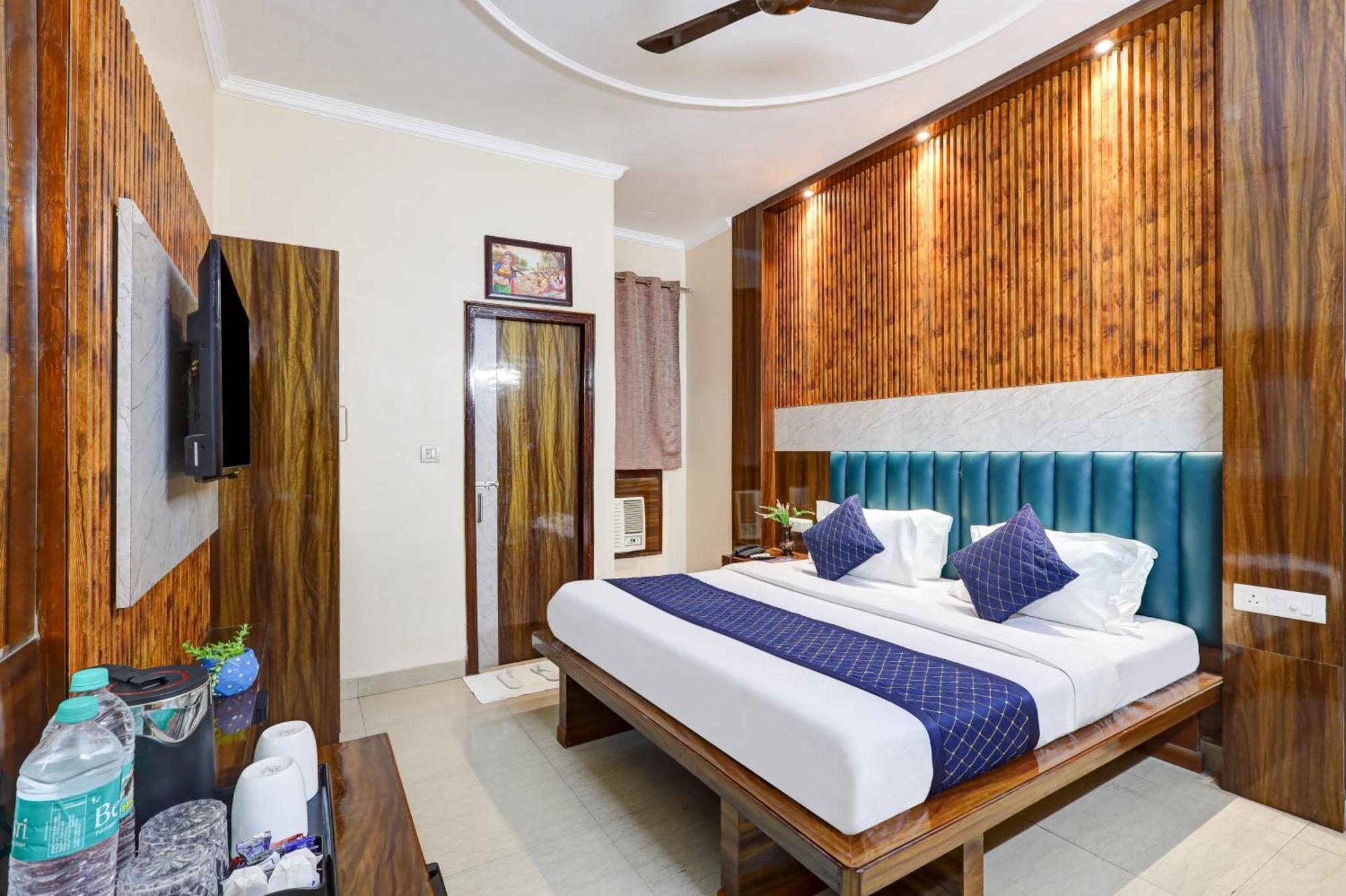 Hotel Tashkent Palace - Near New Delhi Railway Station Εξωτερικό φωτογραφία