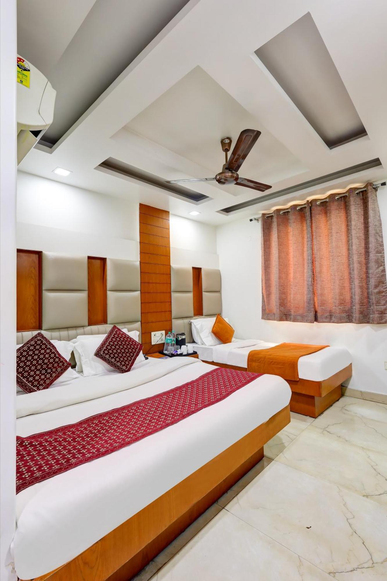 Hotel Tashkent Palace - Near New Delhi Railway Station Εξωτερικό φωτογραφία