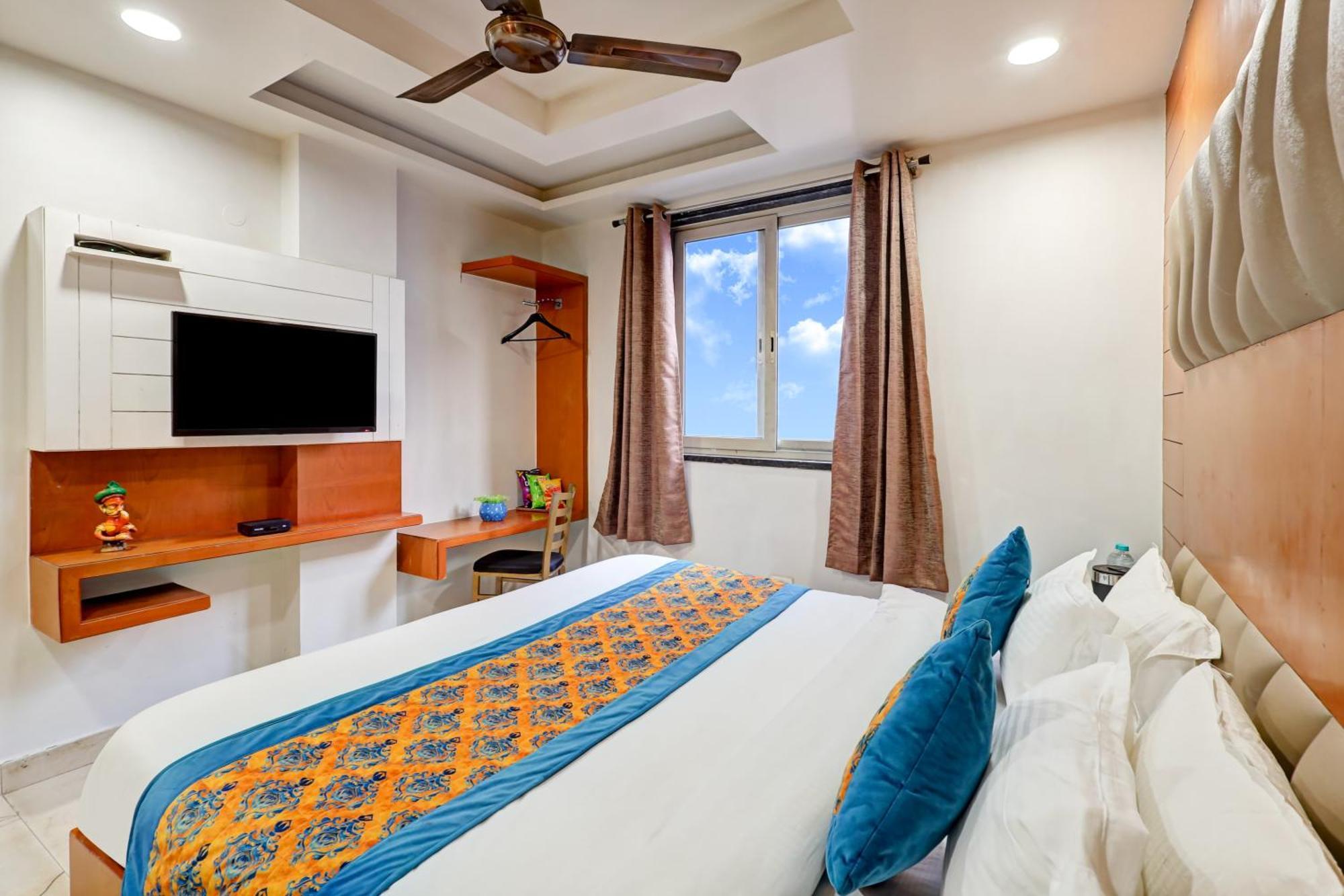 Hotel Tashkent Palace - Near New Delhi Railway Station Εξωτερικό φωτογραφία