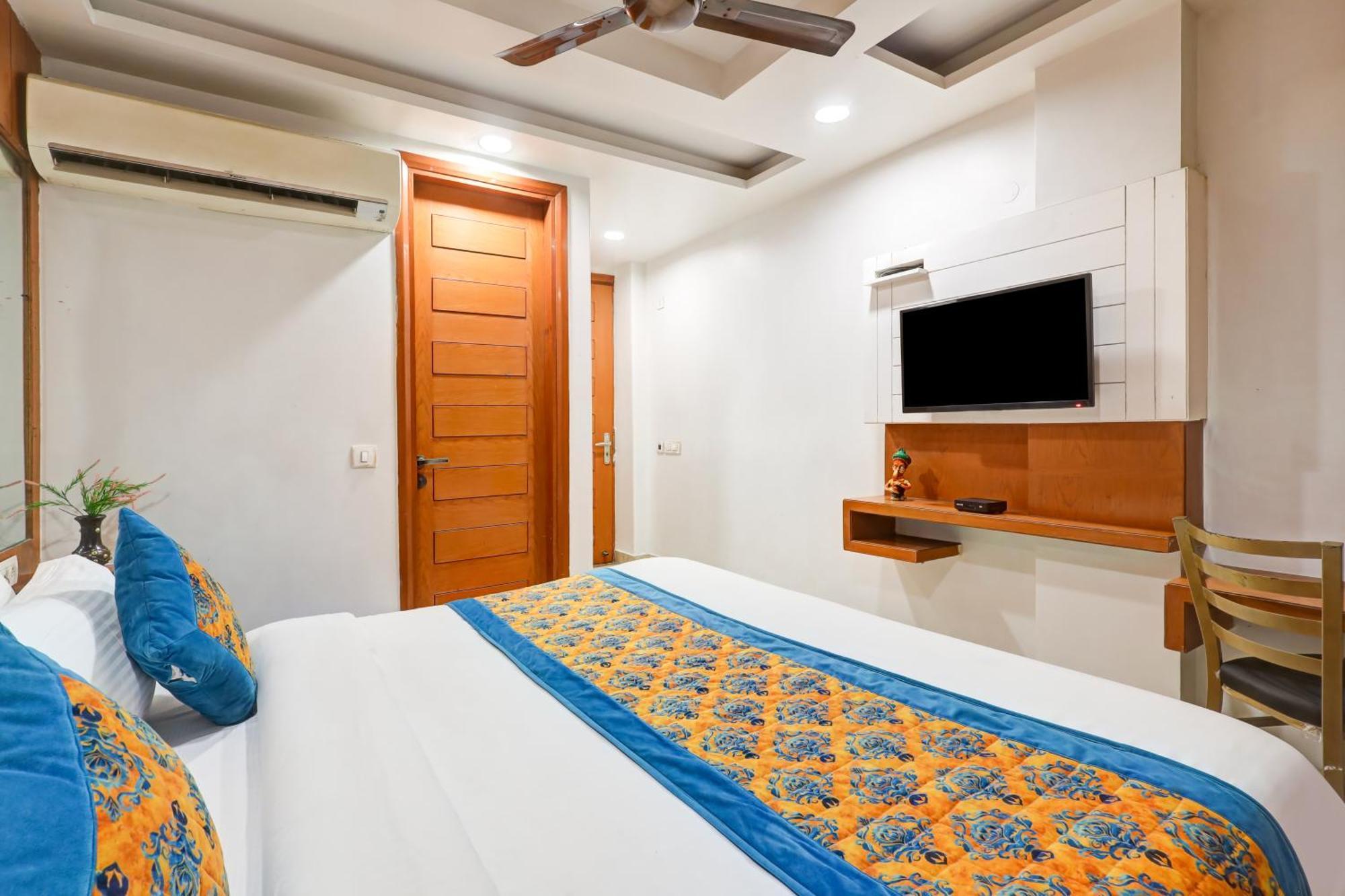 Hotel Tashkent Palace - Near New Delhi Railway Station Εξωτερικό φωτογραφία